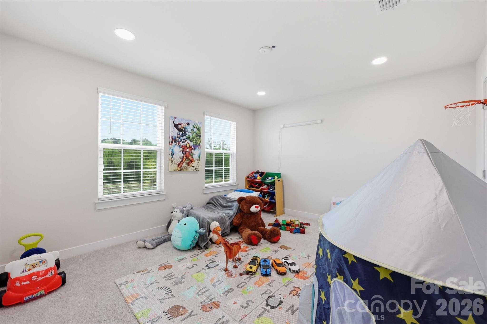 Holcomb Woods - Residential