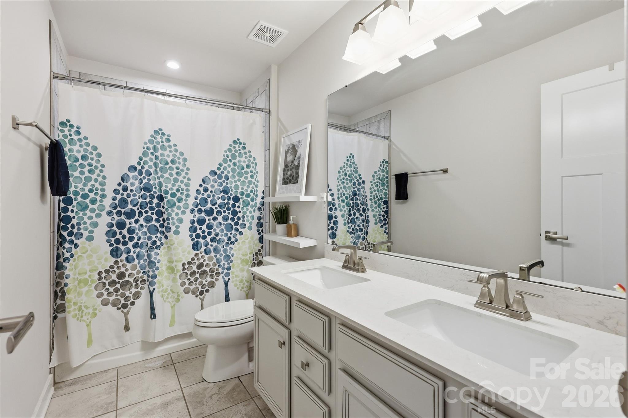 Holcomb Woods - Residential