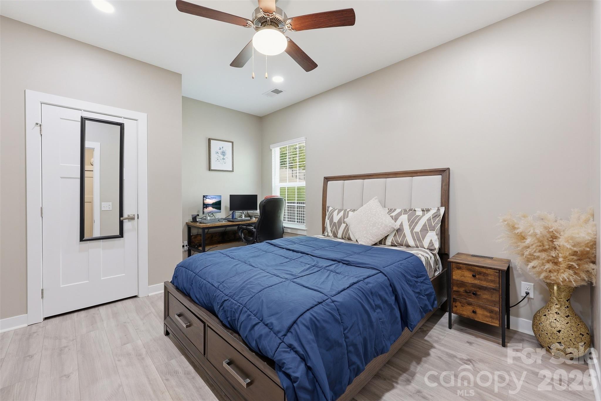 Holcomb Woods - Residential