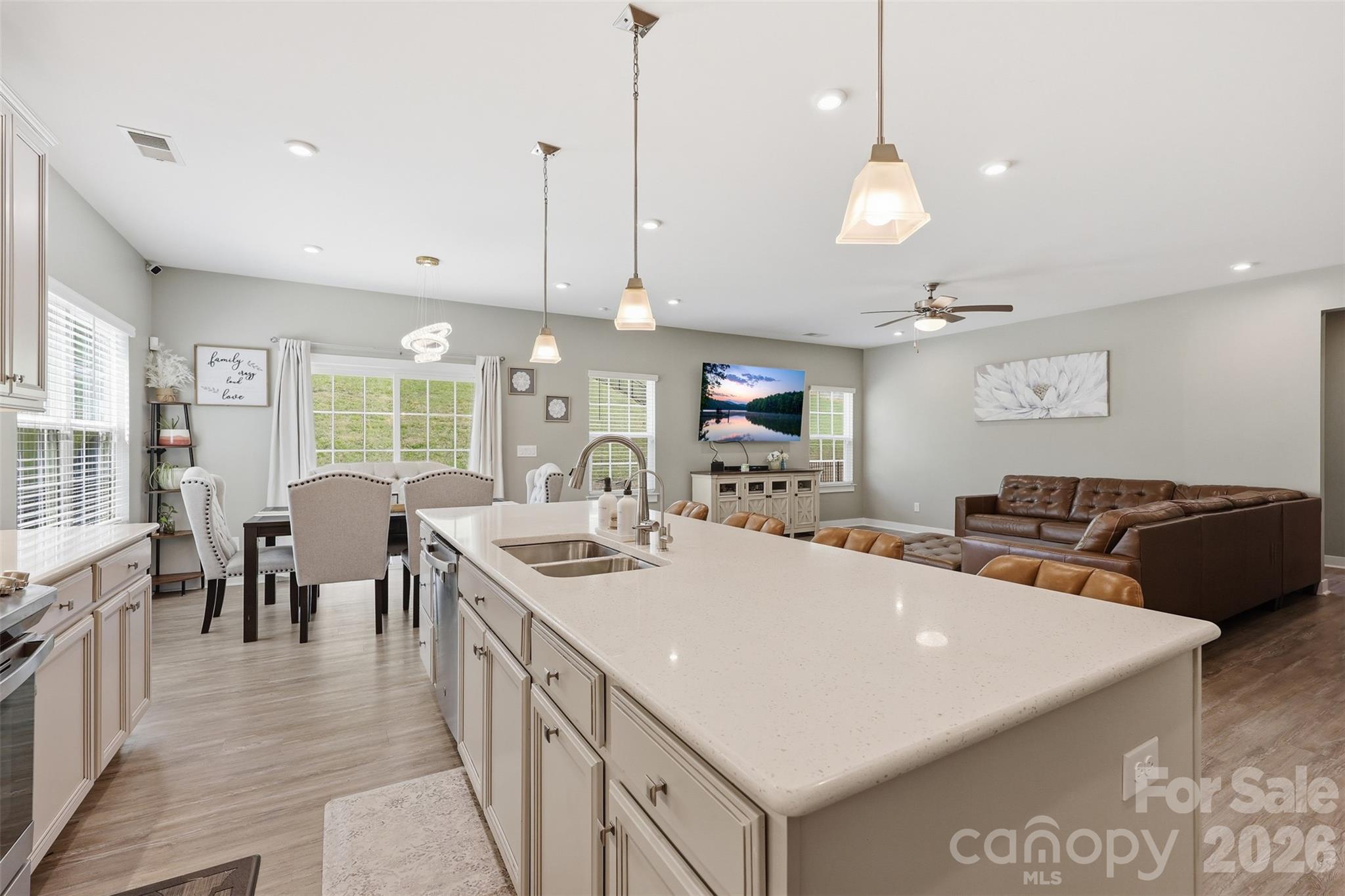 Holcomb Woods - Residential