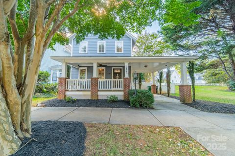 2823 Whiting Avenue Charlotte NC 28205