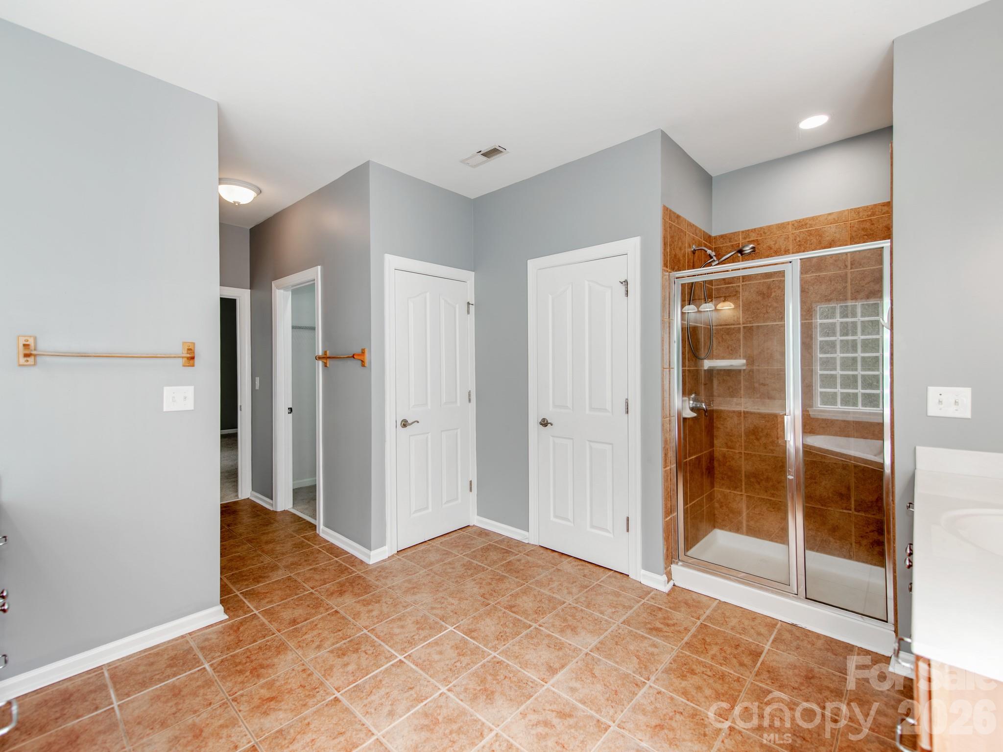 Old Stone Crossing - Residential