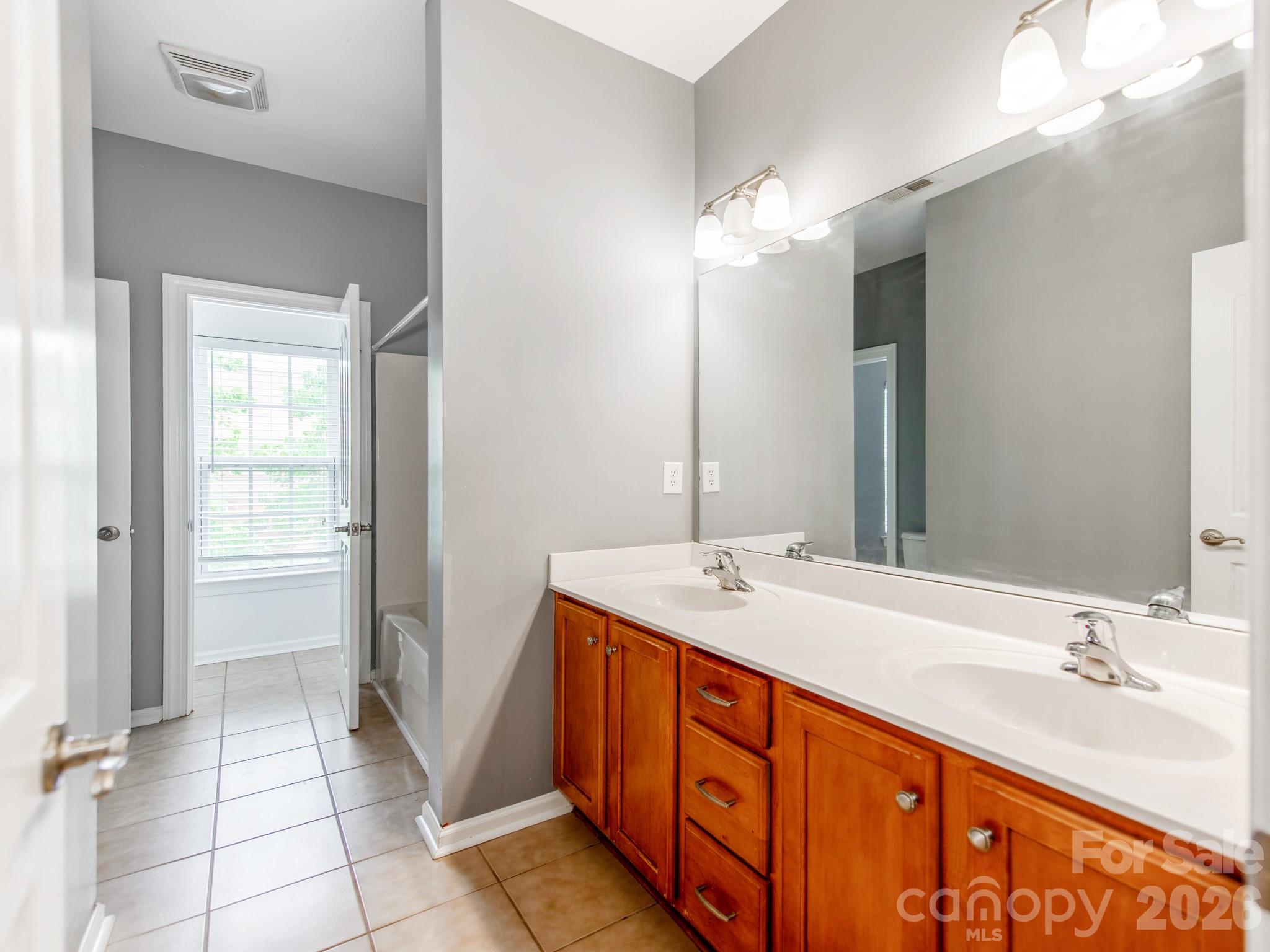 Old Stone Crossing - Residential
