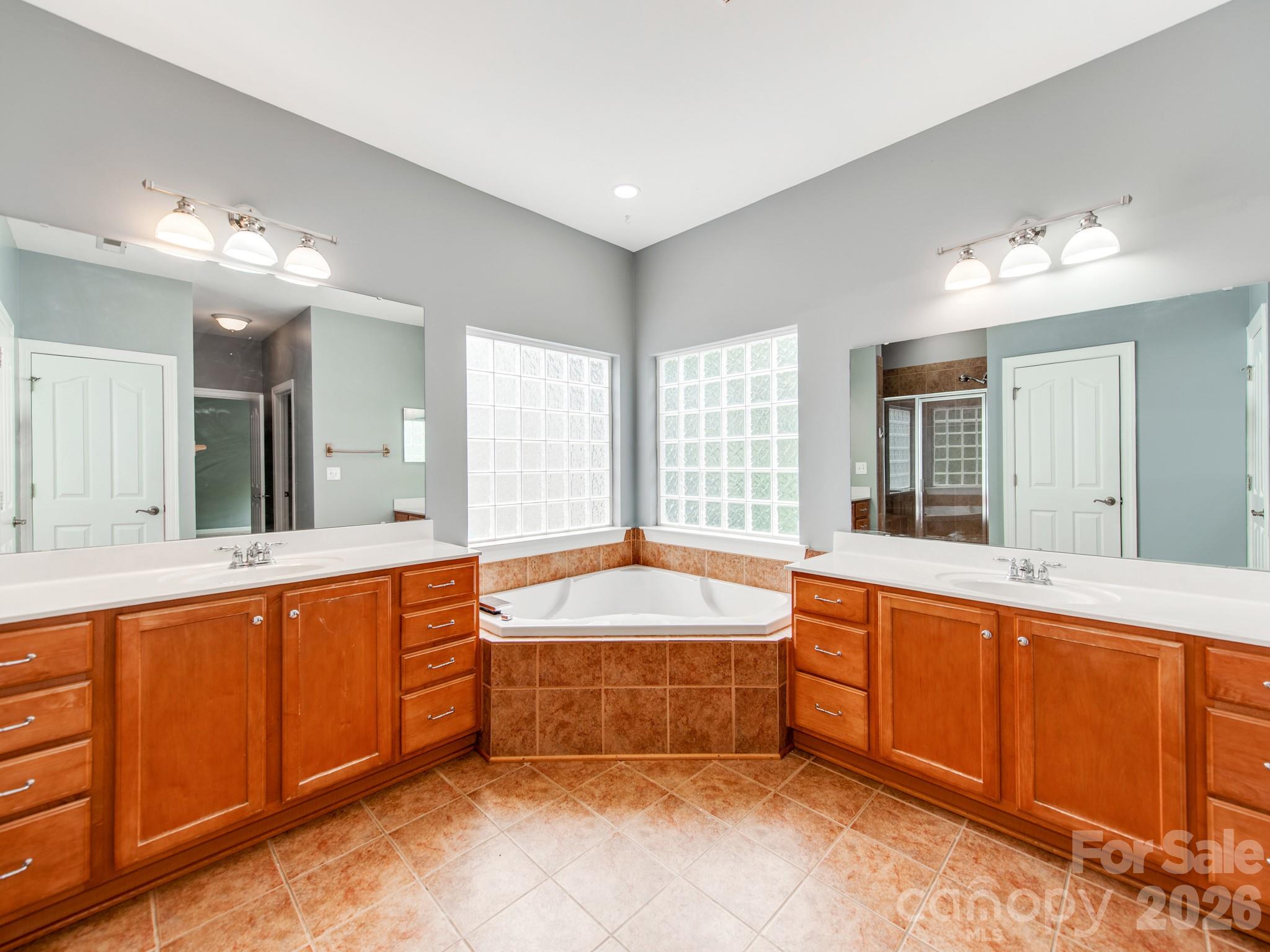 Old Stone Crossing - Residential