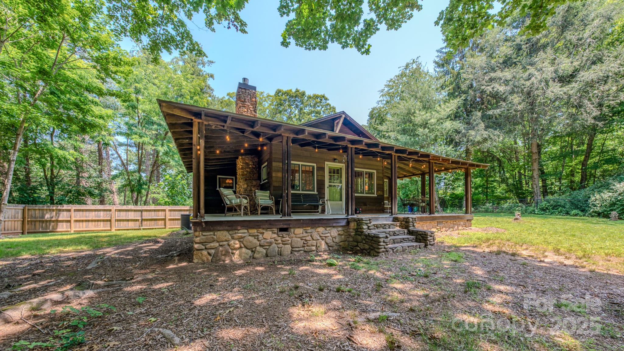 7 Bachelder Lane