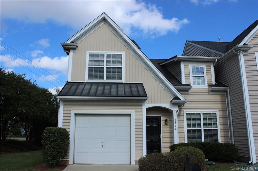 Incredible value for a 3BR/End Unit w/garage - 2 Story Condo in highly desirable SW Charlotte neighborhood near Lake Wylie. Minutes from shopping and restaurants at Rivergate. Airport and I-485 and I77. Kitchen has upgraded cherry cabinets and stainless steel appliances. Master BR with tray ceiling on main features garden tub/separate shower and large walk in closet. Sunfilled 2 story great room with hardwood floors and large half bath. 2" Blinds. Private back patio. This home will go quick!