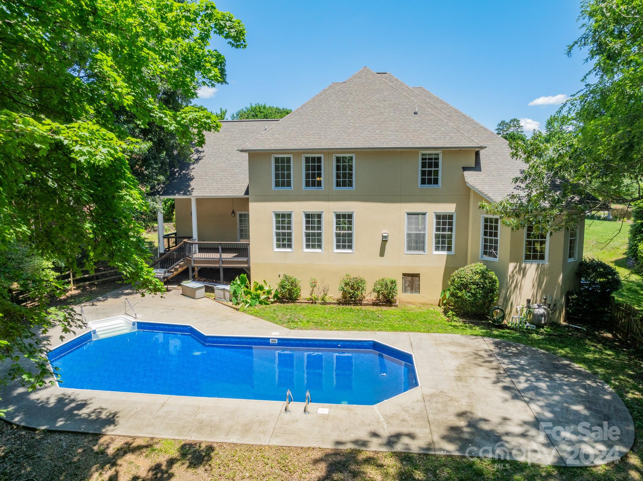 Highland Creek - Residential