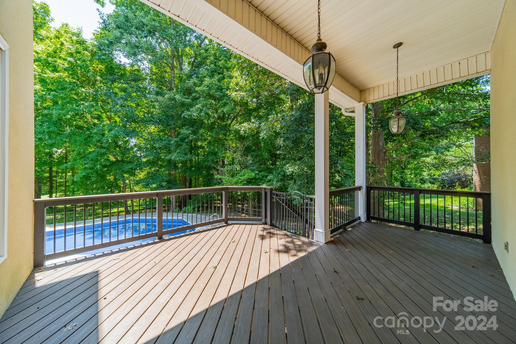 Highland Creek - Residential