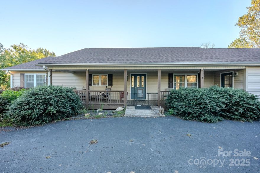 Nestled in the heart of the Blue Ridge Mountains, this home is just minutes from downtown Spruce Pine, Grassy Creek, Blue Ridge Regional Medical Center, and only a short drive to the Blue Ridge Parkway. Offering 3 bedrooms, 2 bathrooms, and a bright sunroom with stunning views overlooking the town of Spruce Pine and the surrounding mountains.
Step outside to enjoy a generously sized deck with a relaxing hot tub and a gently sloping backyard. Additional features include city water and sewer, high-speed internet availability, and the convenience of all furniture conveying with the home.