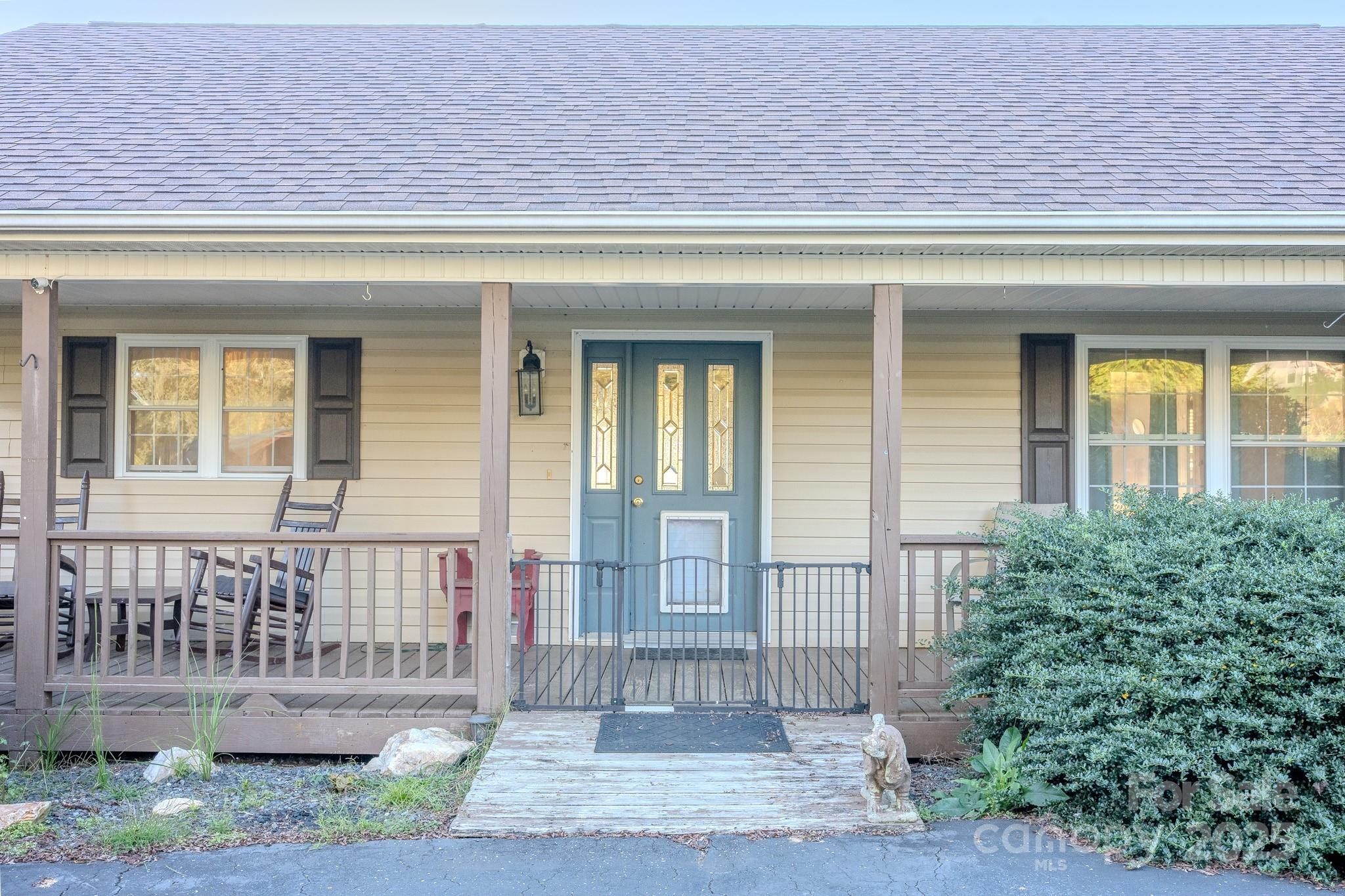565 Overlook Drive