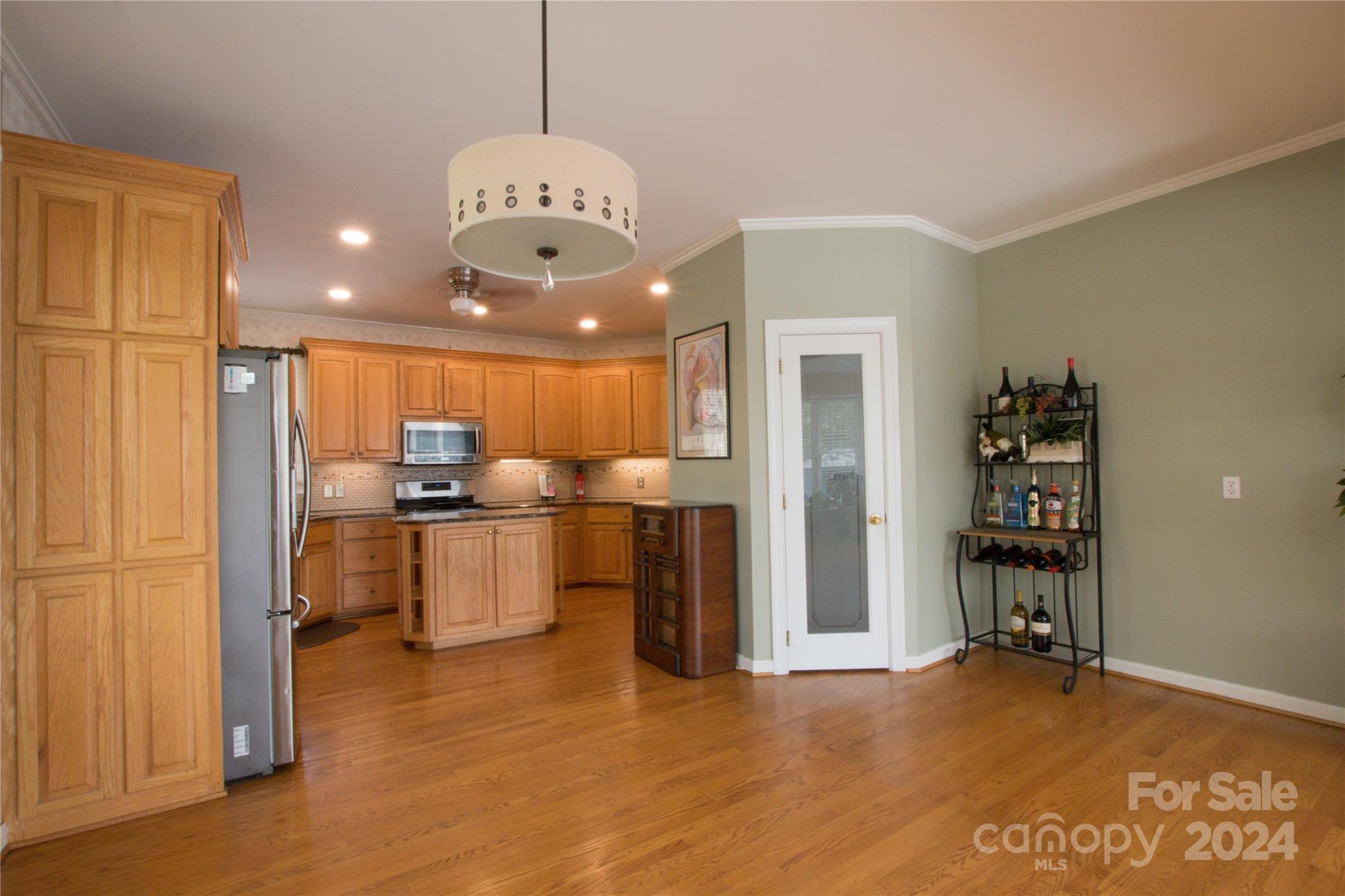 Royal Oaks - Residential