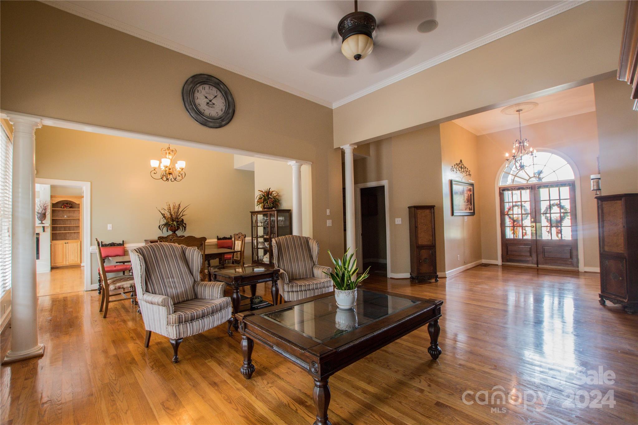 Royal Oaks - Residential