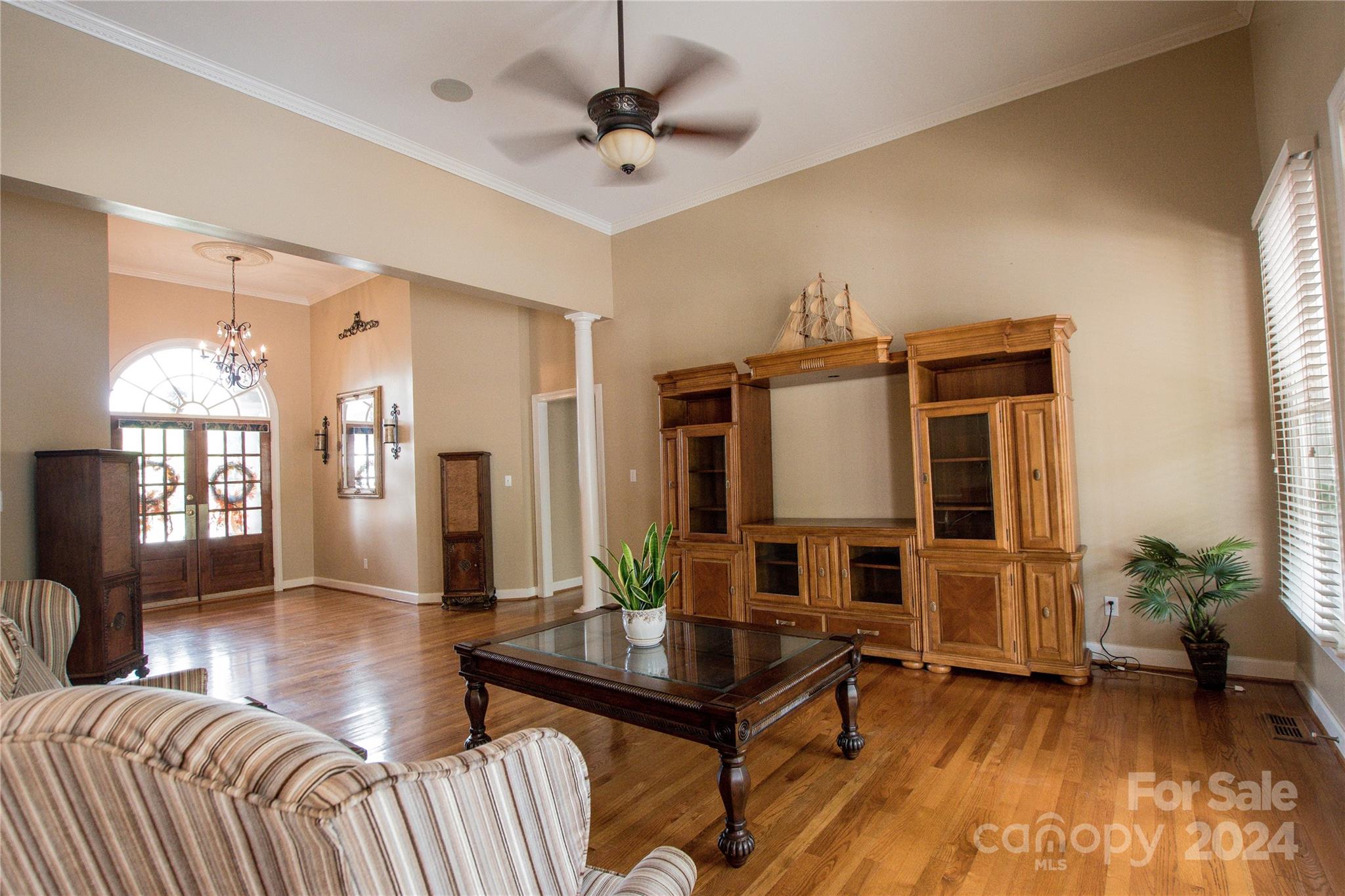 Royal Oaks - Residential