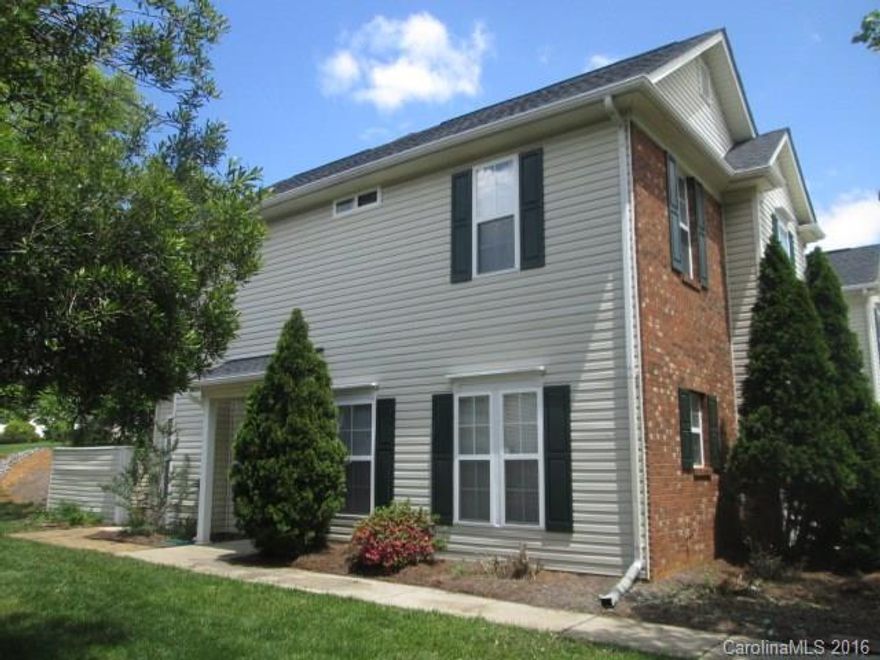 Less than 2 miles from Northlake Mall off I-77N and Reames Rd. Fresh paint and carpet in unit. Convenient to I-77 and I-485.