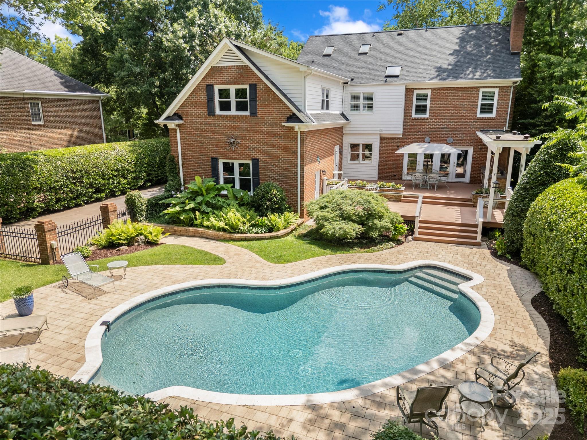 Benton Woods - Residential