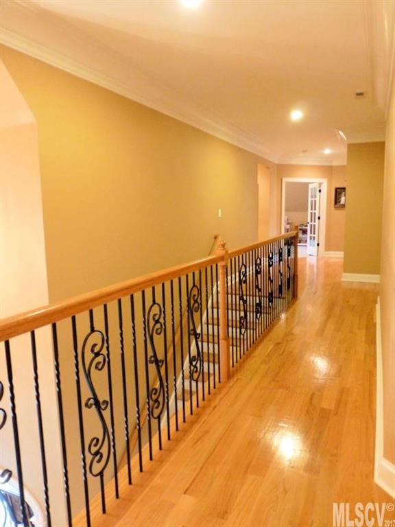 Moores Ferry - Residential