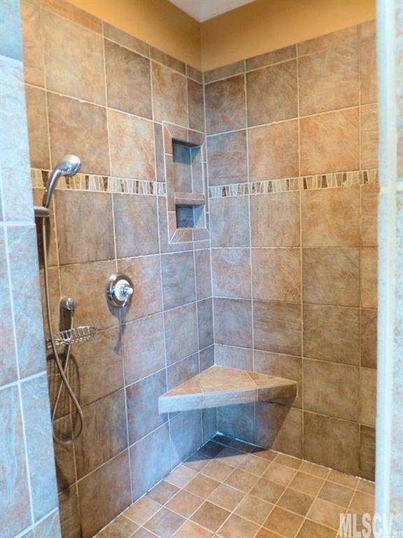 Moores Ferry - Residential