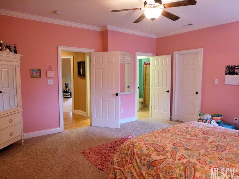 Moores Ferry - Residential