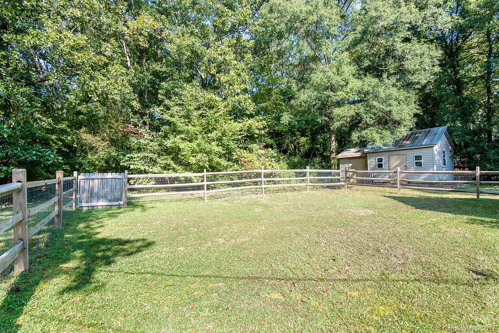 Country Club Estates - Residential