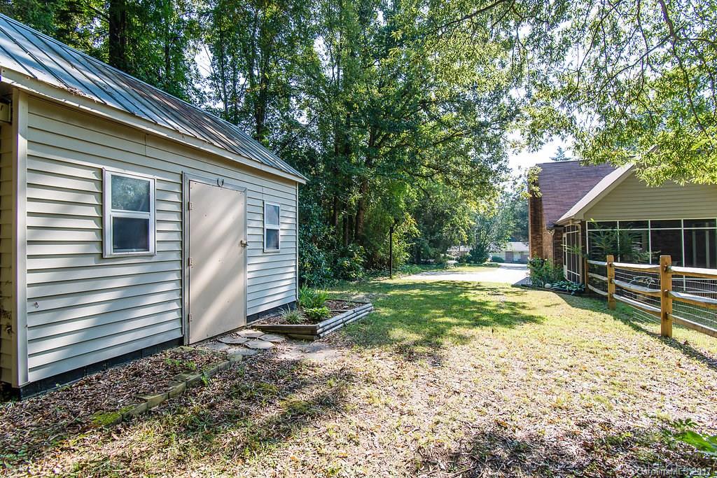 Country Club Estates - Residential