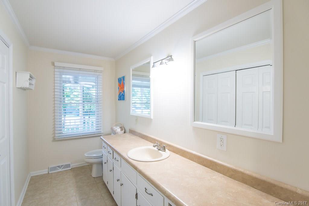 Country Club Estates - Residential