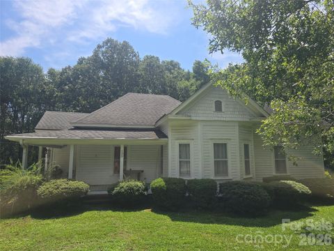 Photo of 130 Shiloh Road, Troy, NC 27371 (MLS # 4406442)