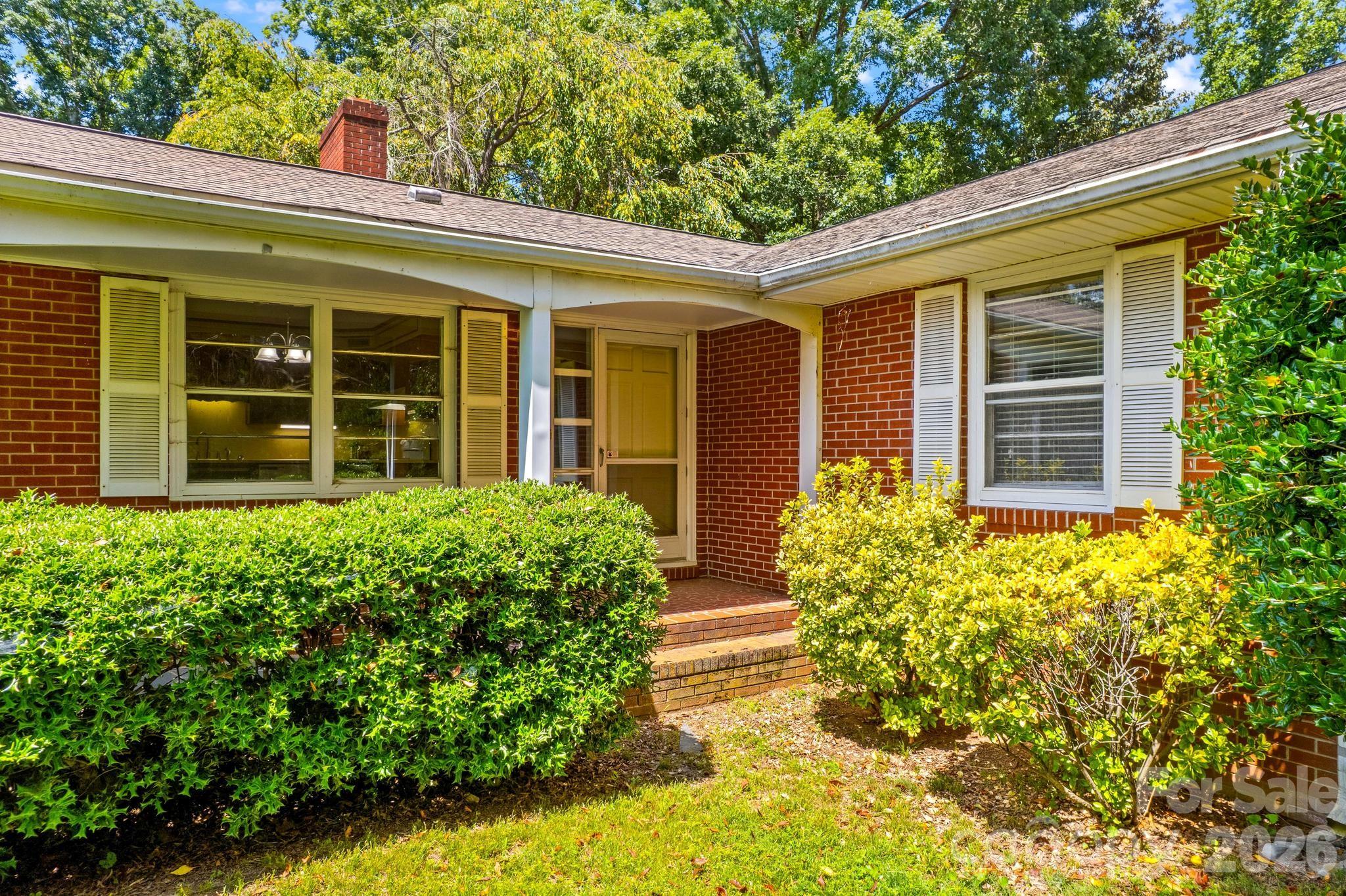 875 Bonanza Drive