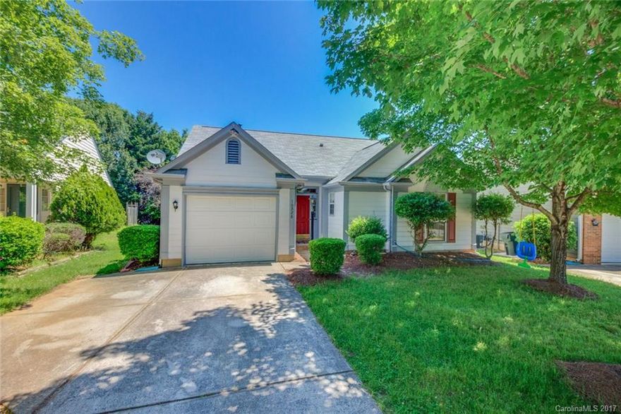 Gorgeous move-in-ready home! Spacious three bedroom house provides an open concept living and dining area plus large backyard. Brand new HVAC installed May 2017. Roof installed 2013. Other improvements include: custom designed master walk in closet, fenced yard, new storm door, new kitchen sink and garbage disposal. This is a well maintained home ready for it's next owner!