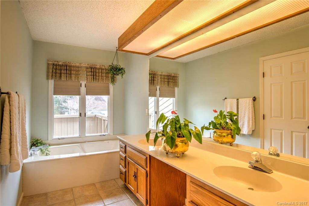 Deerwood - Residential
