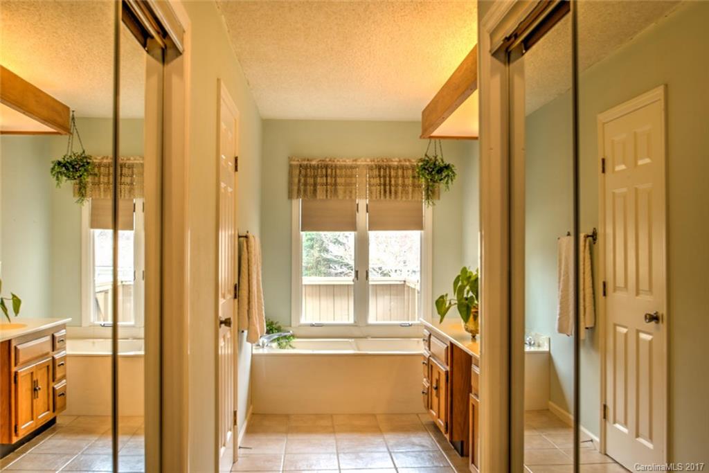 Deerwood - Residential