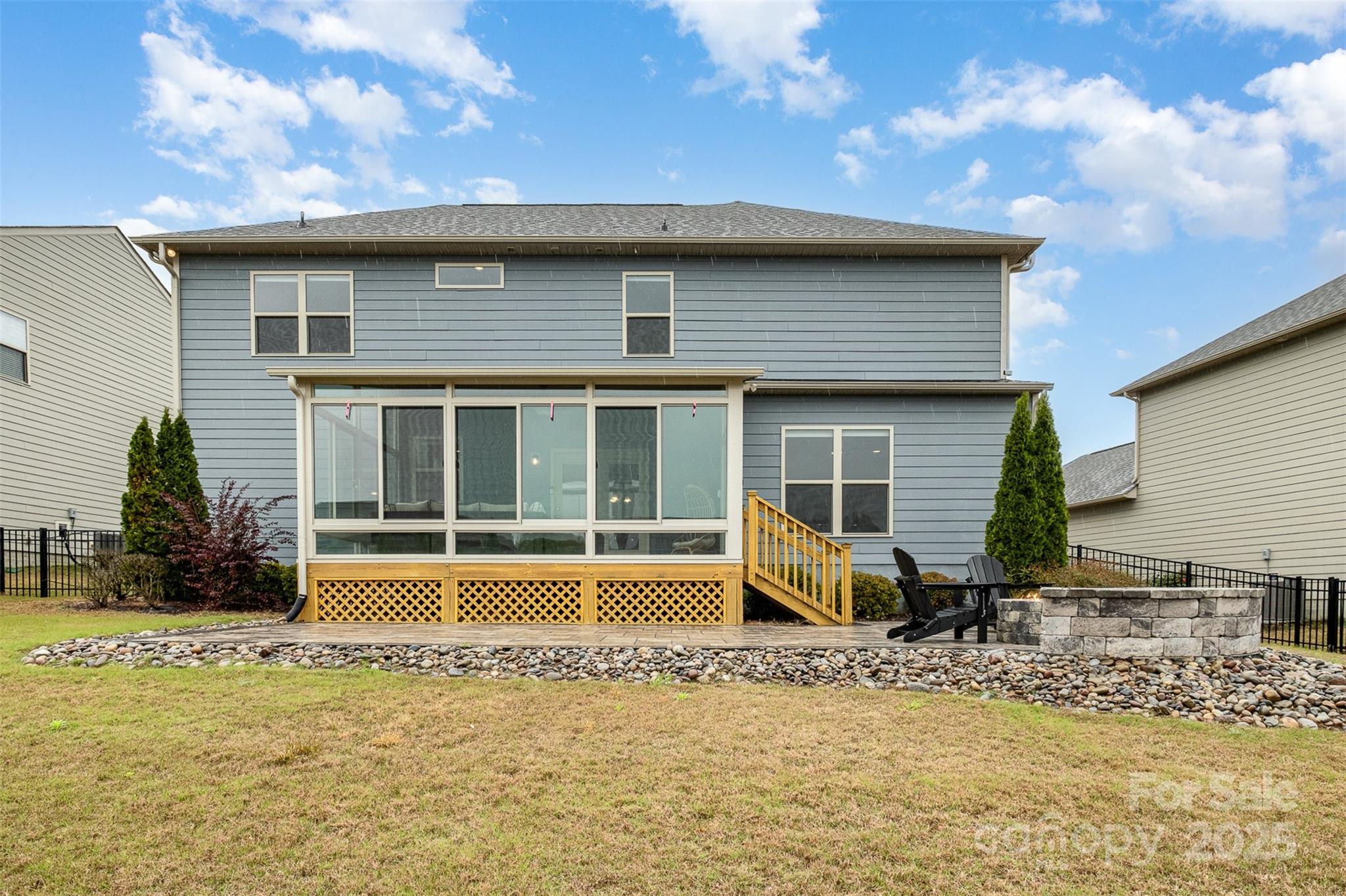 Queensbridge - Residential