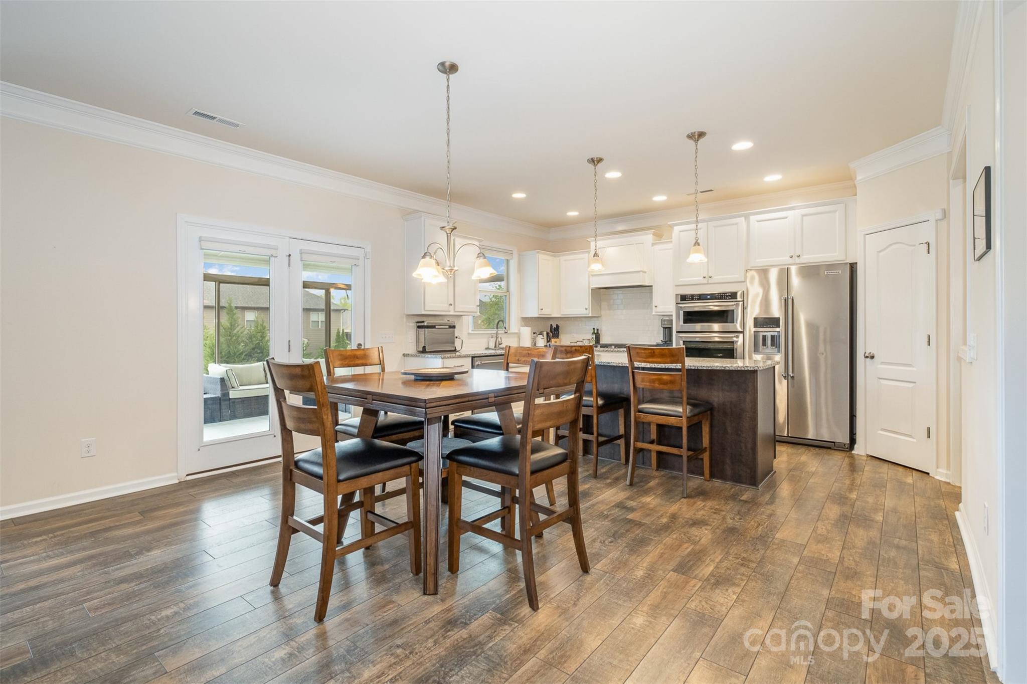 Queensbridge - Residential