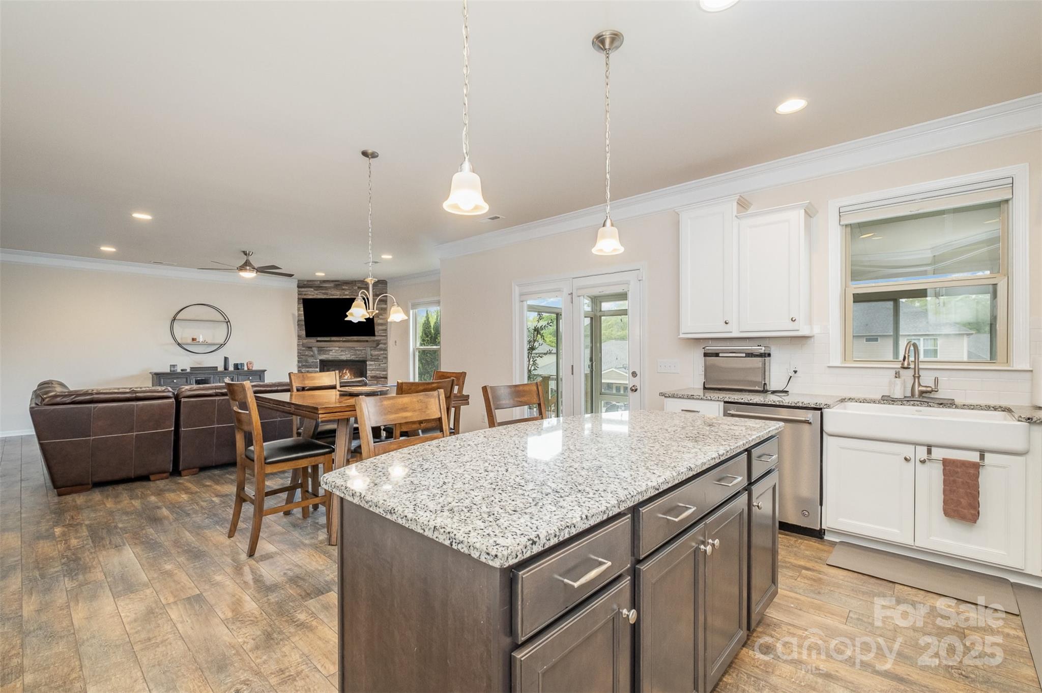 Queensbridge - Residential