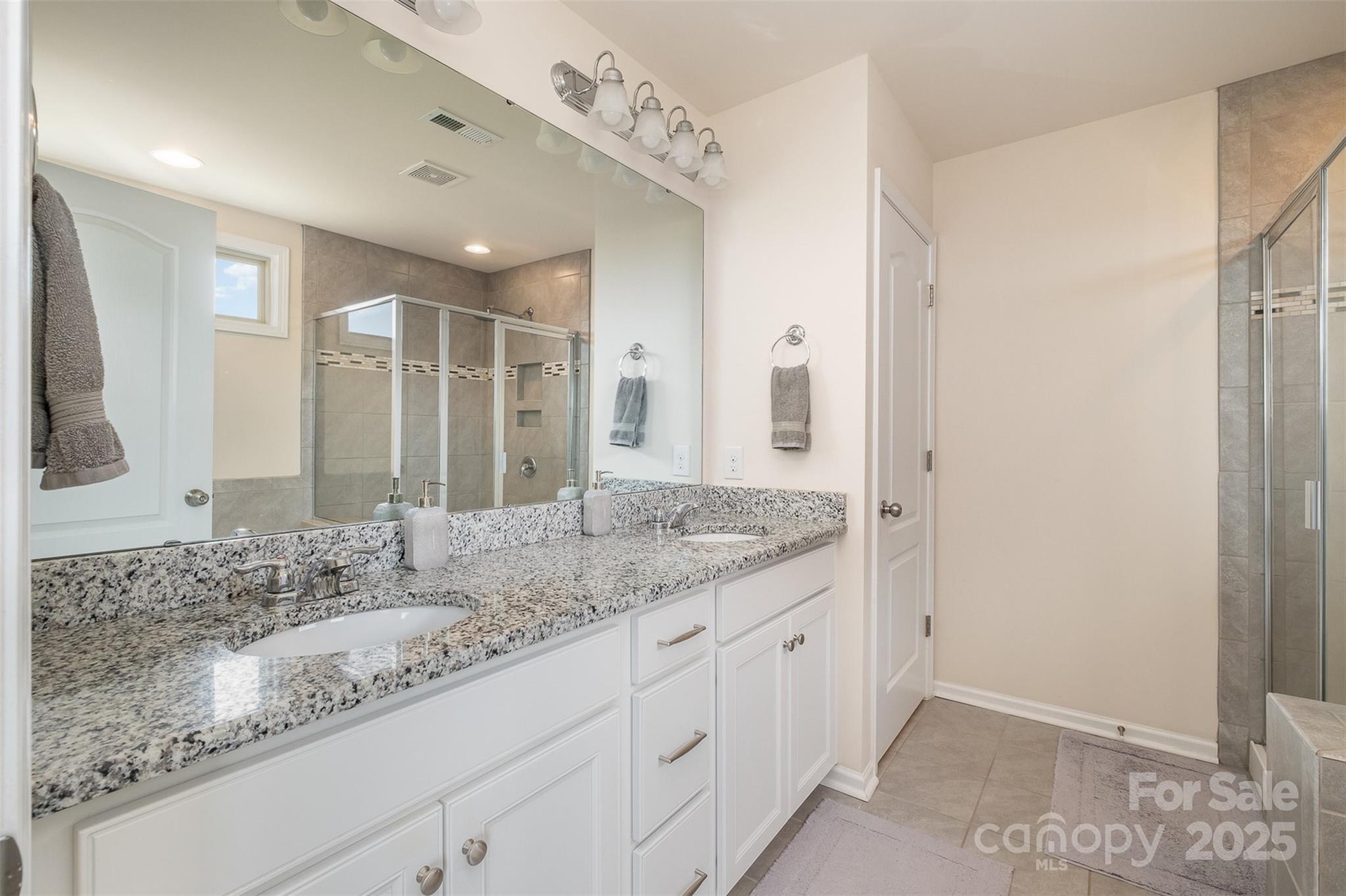 Queensbridge - Residential