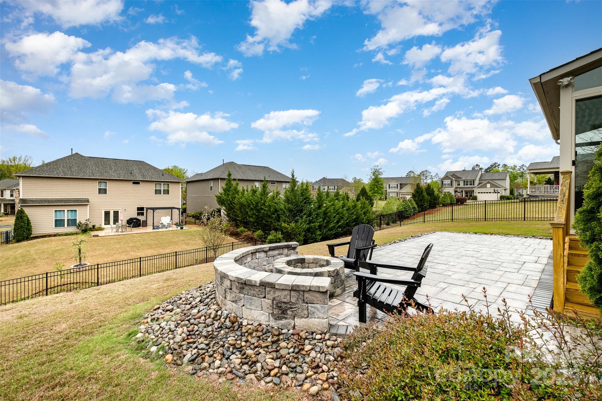 Queensbridge - Residential