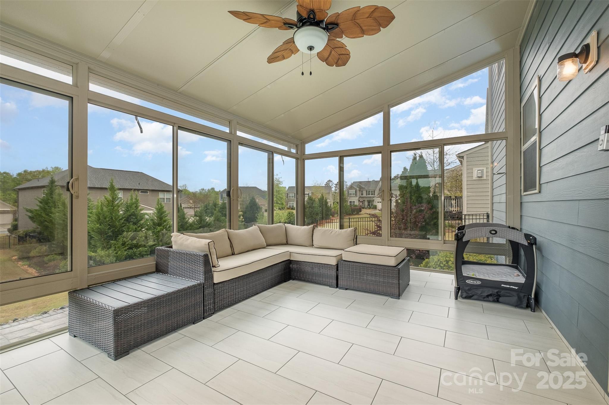 Queensbridge - Residential