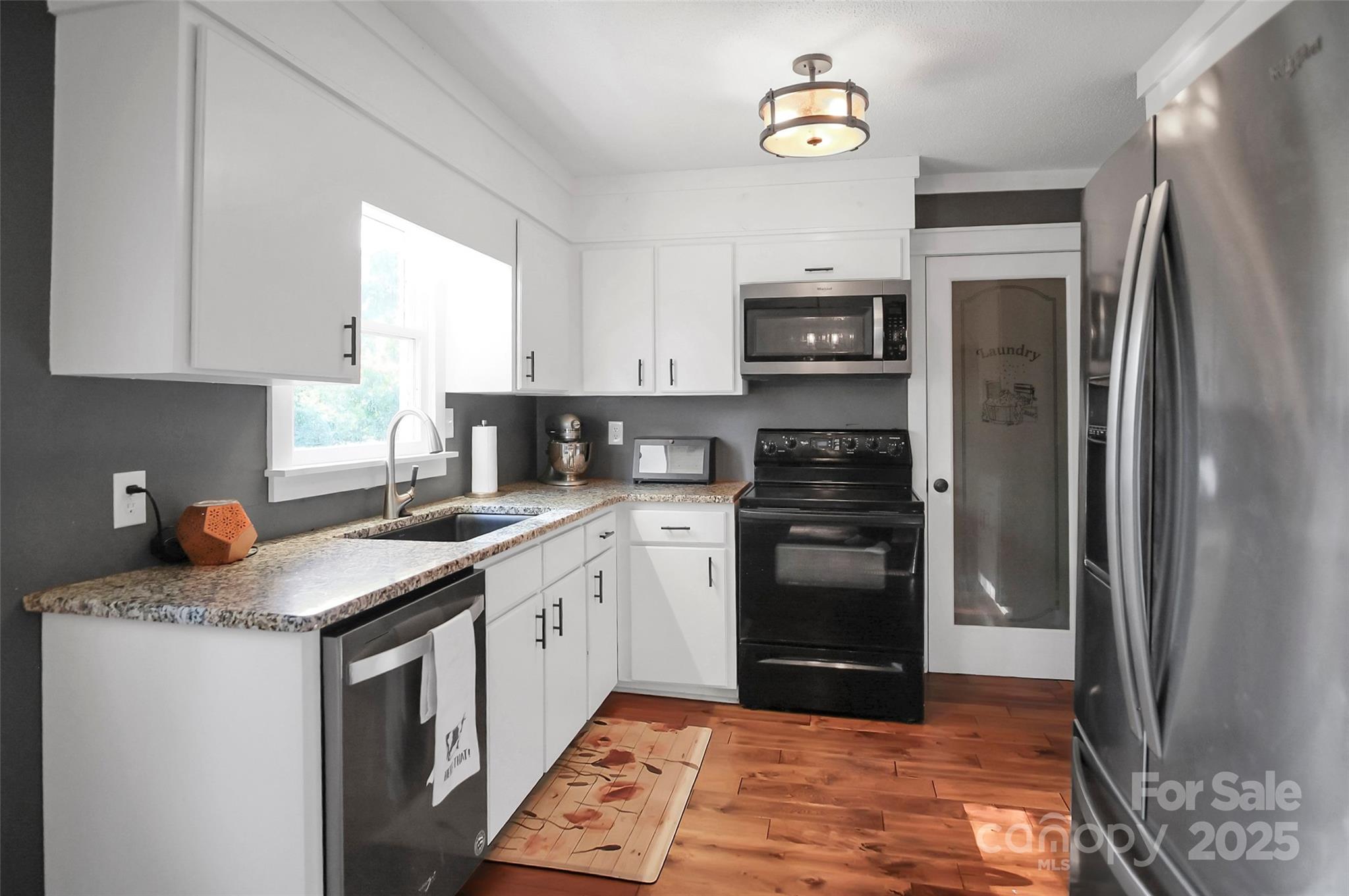 Williamsburg Acres - Residential