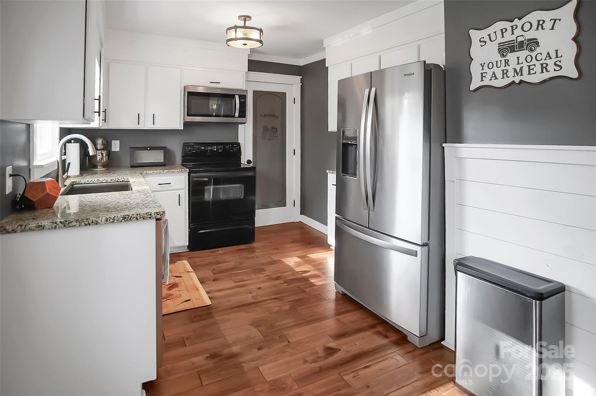 Williamsburg Acres - Residential