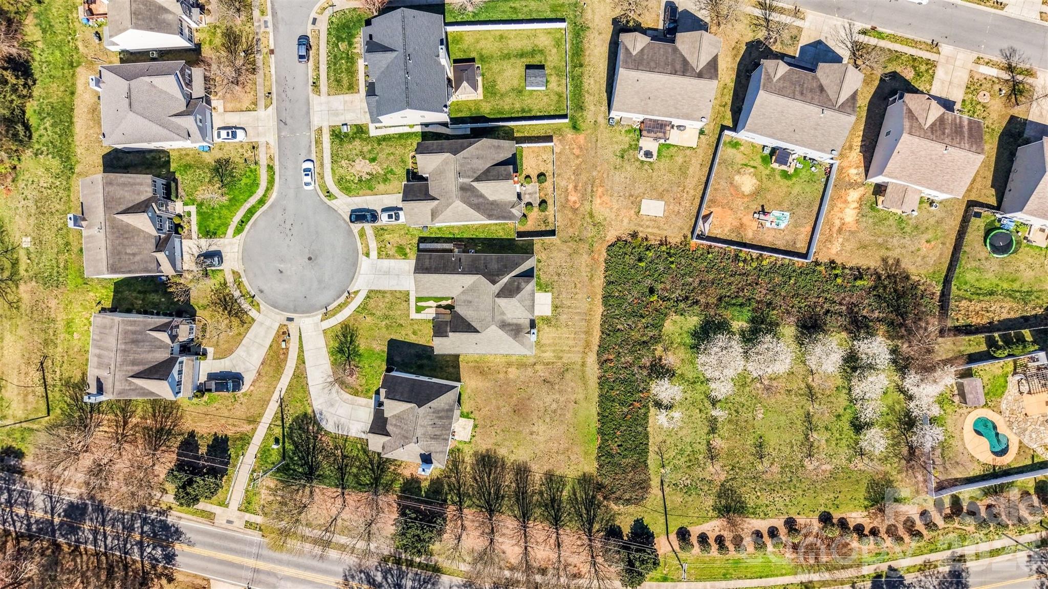 Lawing Pond - Residential