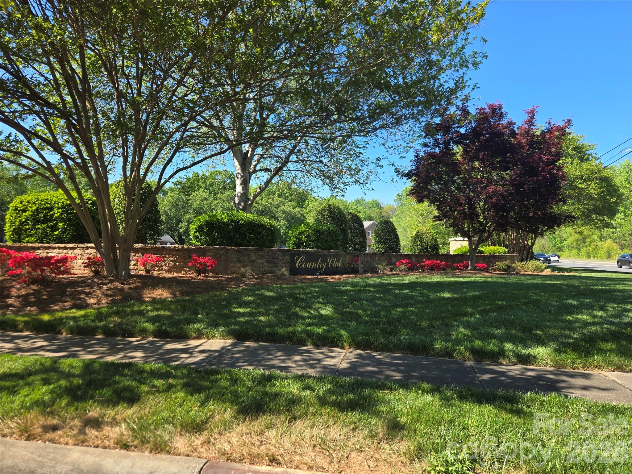 Country Club Estates - Residential