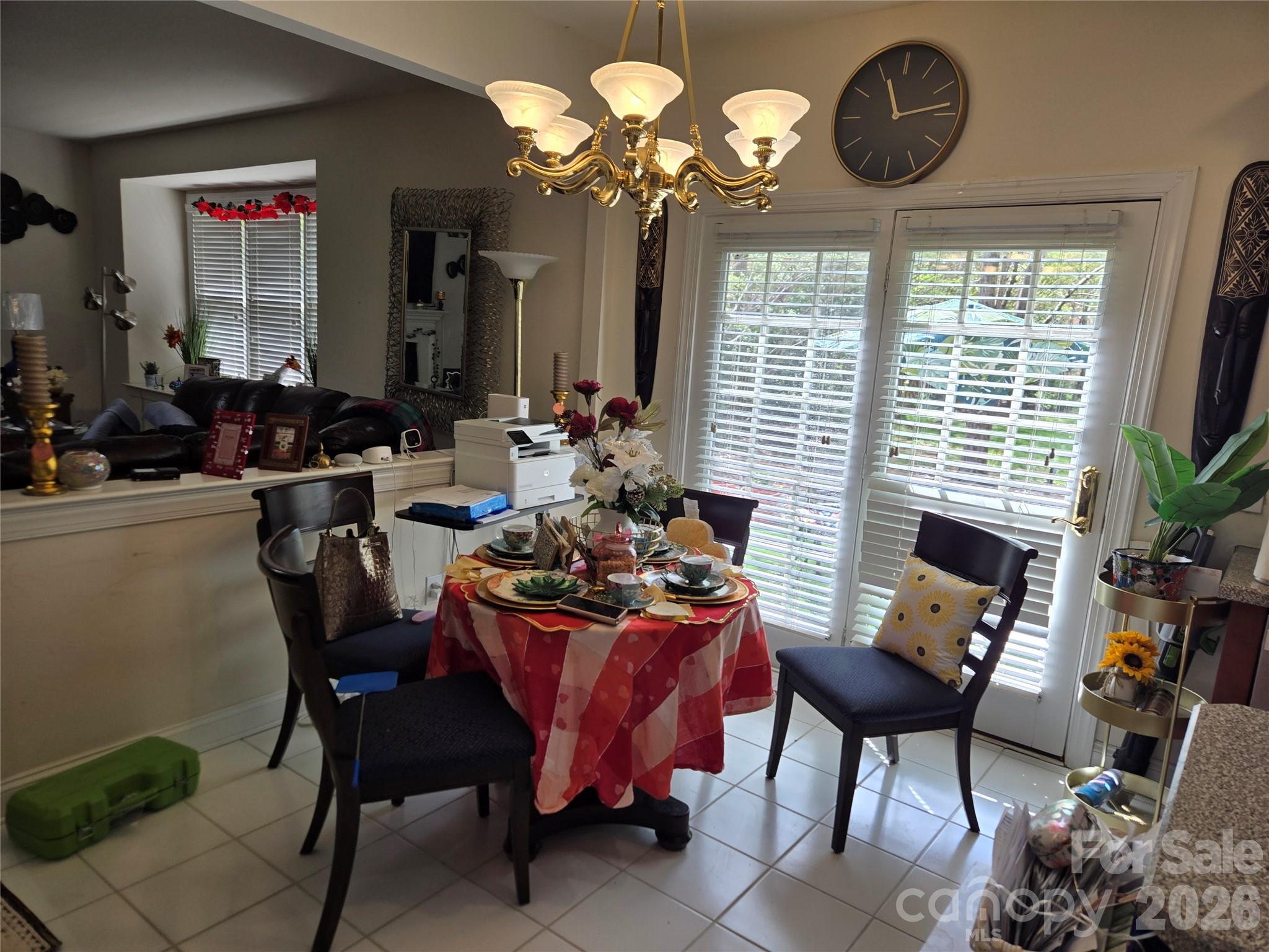 Country Club Estates - Residential