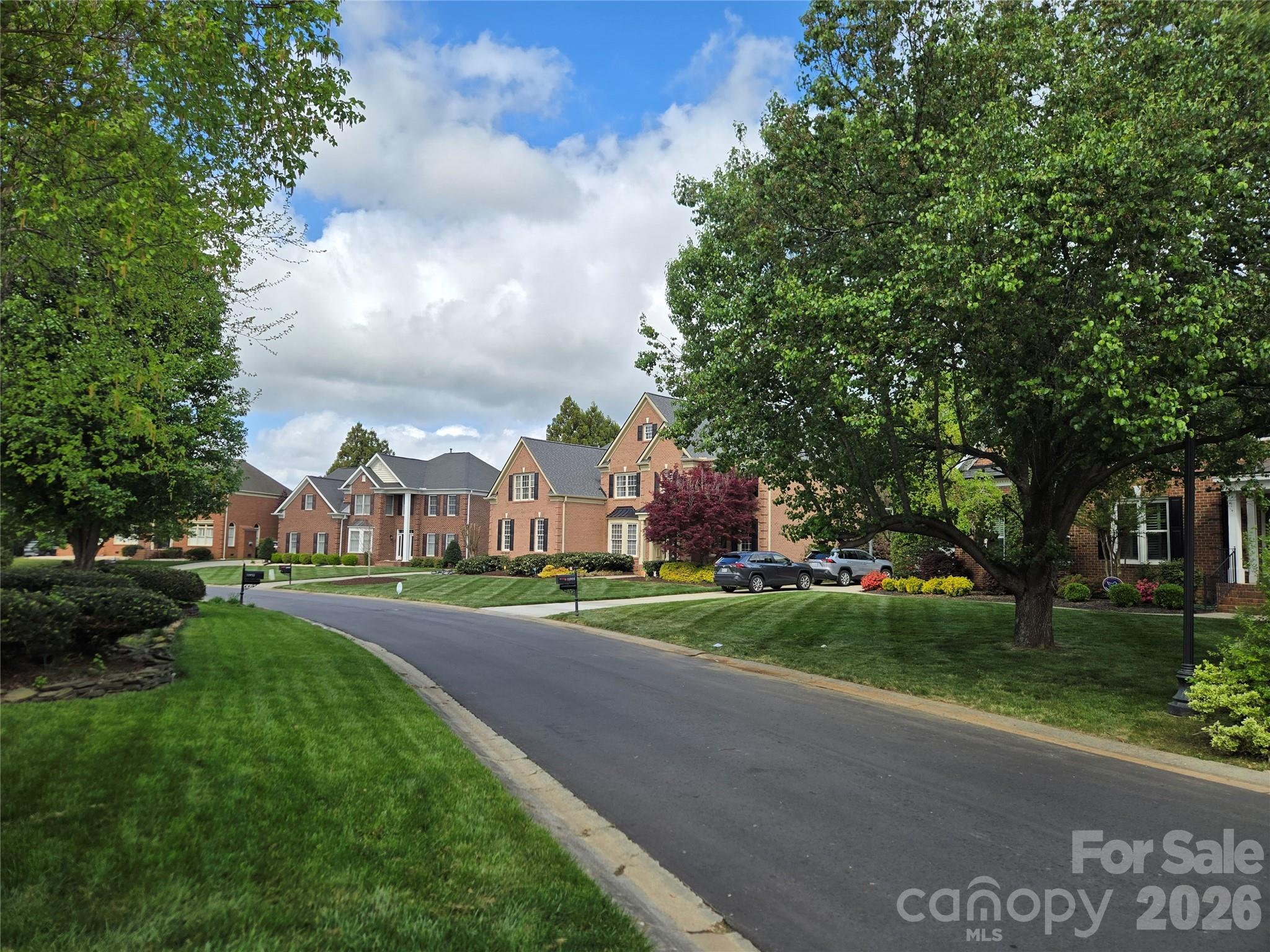 11942 Chevis Court 100