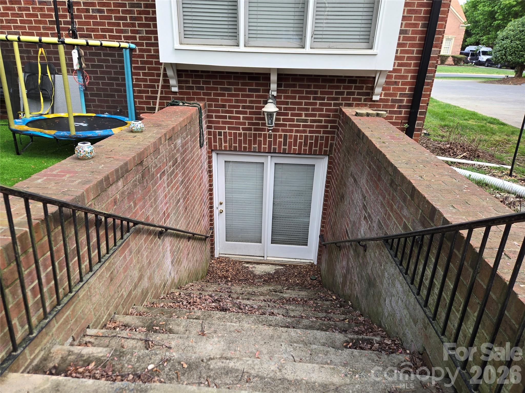 Country Club Estates - Residential