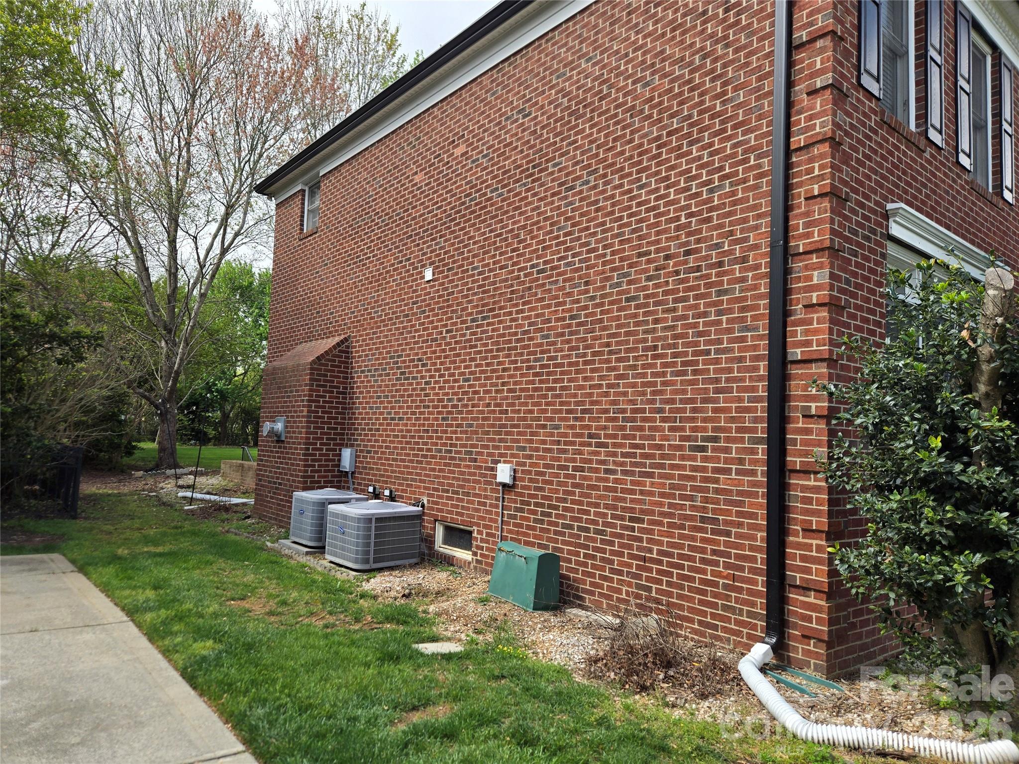 11942 Chevis Court 100