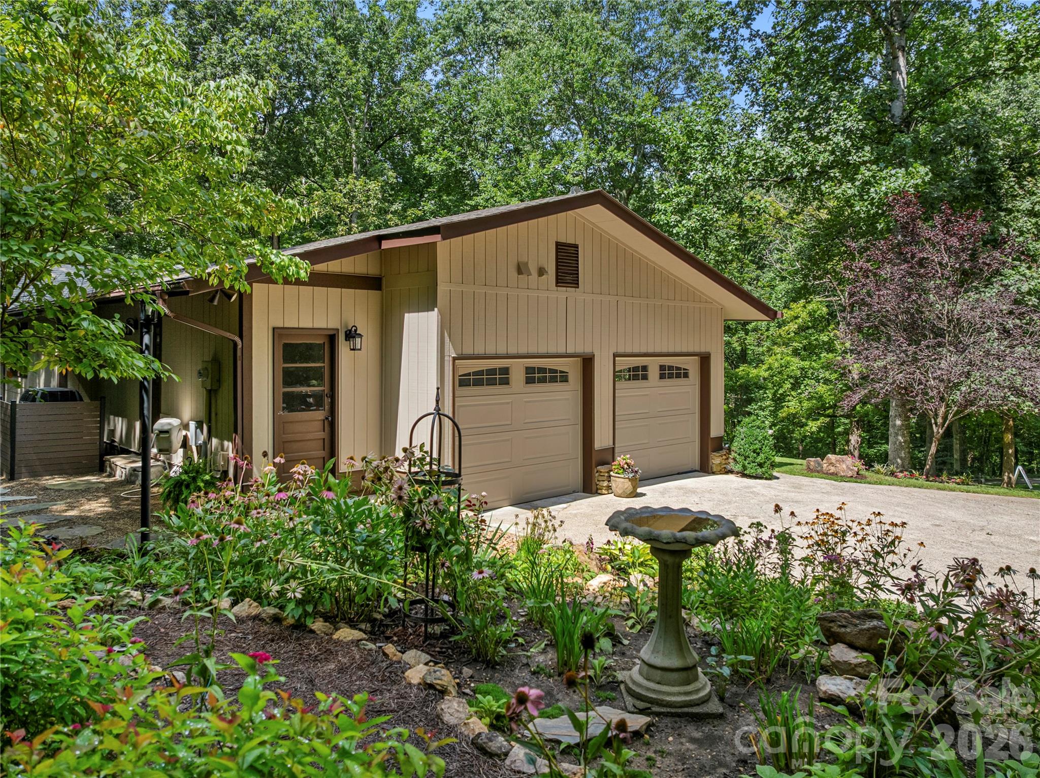 10 Brook Forest Drive