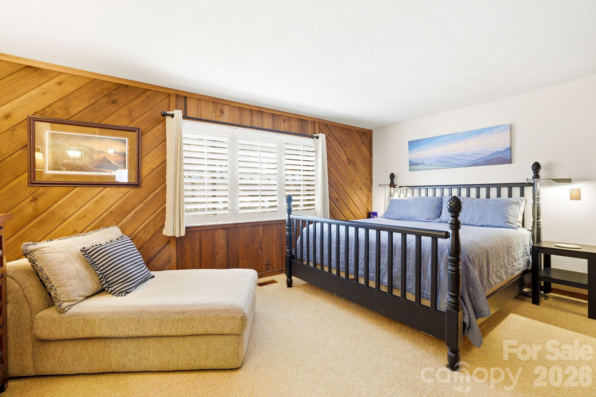 Toxaway Falls Condominium One - Residential