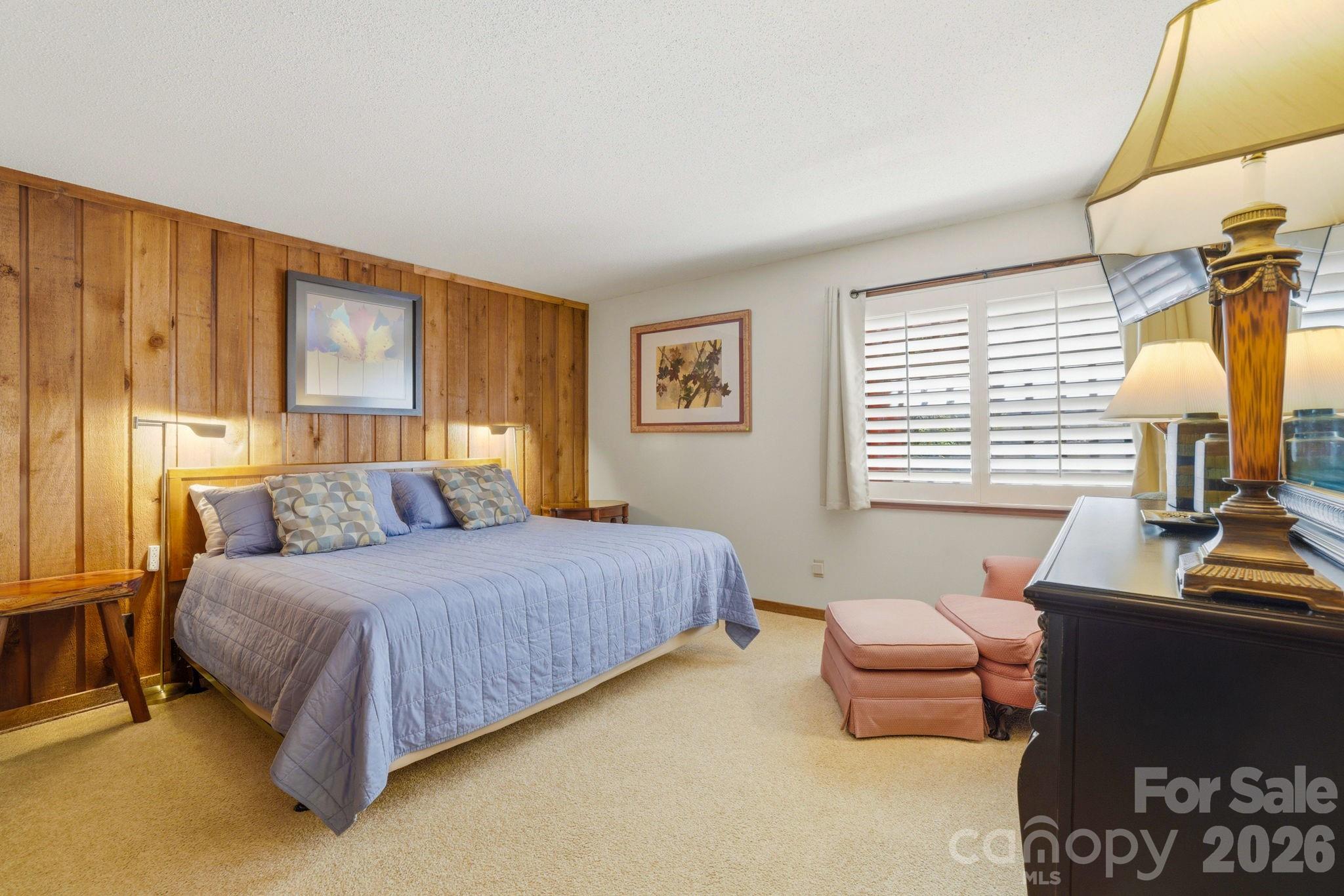 Toxaway Falls Condominium One - Residential