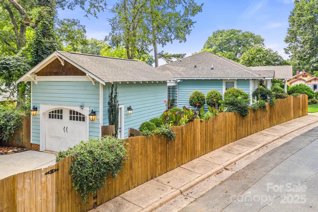 1801 Wilmore Drive