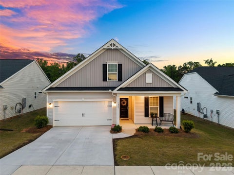 Photo of 1986 Ambrose Way, Denver, NC 28037 (MLS # 4390640)