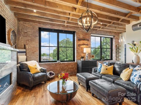 5 Town Square 204 Burnsville NC 28714